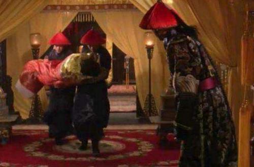 清朝服侍皇上的流程顺序,别被电视剧骗了这才是真实的清朝