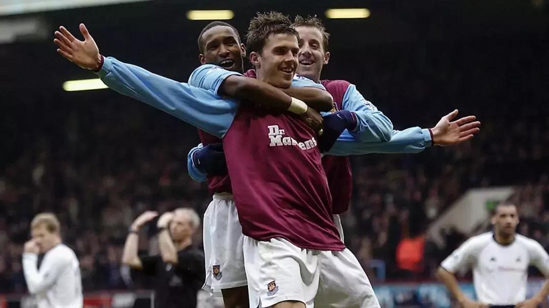 足球新赛季球衣宣传片,足球球衣广告