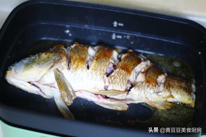 大厨教你剁椒鱼的做法,大厨剁椒鱼头家常做法