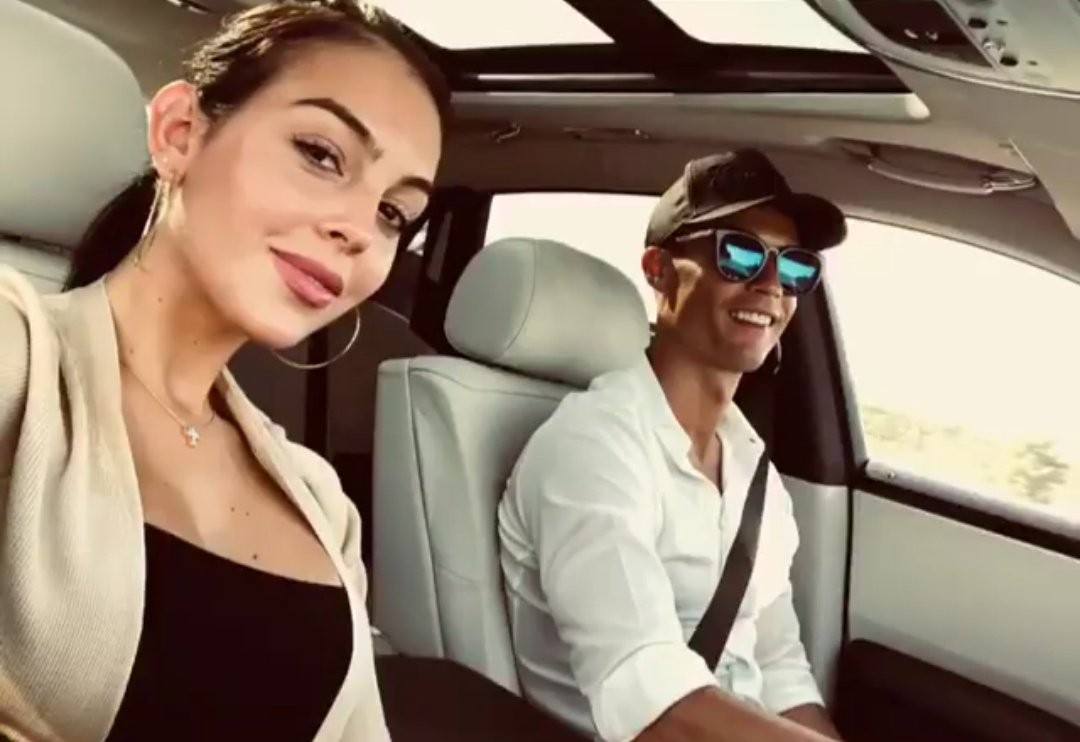 鲁能新援妻子不输佩嫂,鲁能最帅球员女朋友