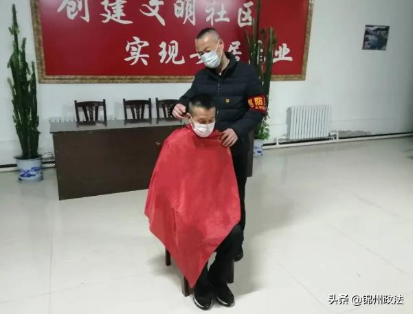 全民战疫黑龙江网格员做疫情防控“多面手”