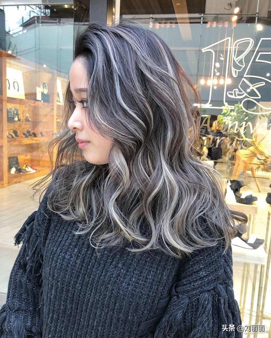 为什么染灰色一定要先漂头发