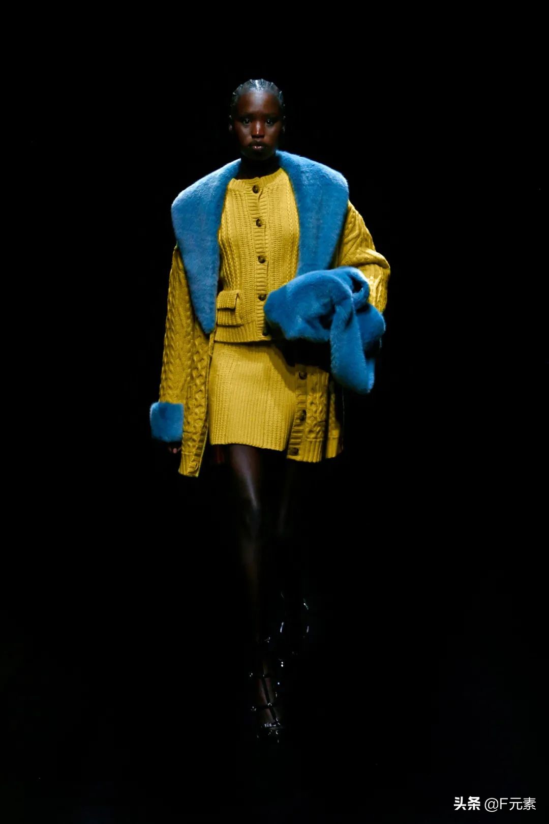 blumarine秋冬系列时装秀,blumarine2022米兰时装