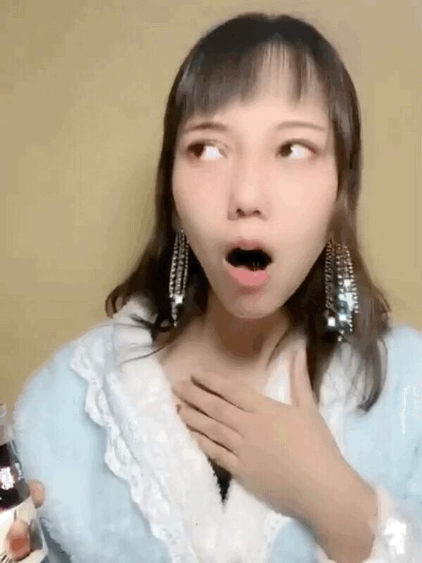 当一颗大蒜被黑了之后，吃货们发现了它的隐藏能力（菲李漫画）