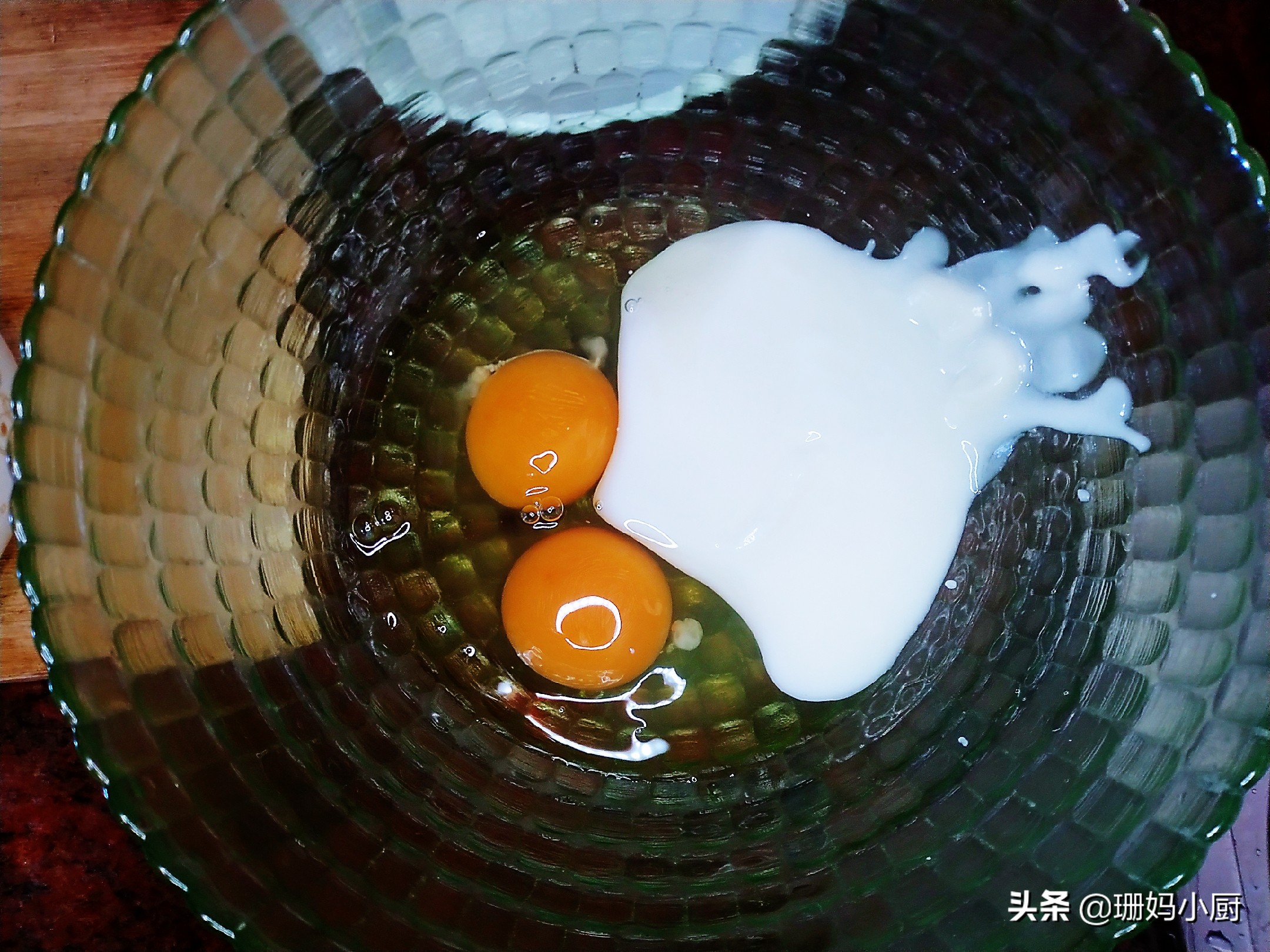 何炅教做酸奶蛋糕用什么面粉,何炅同款自制小蛋糕