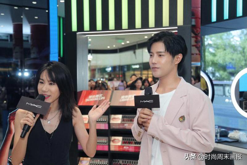 mac魅可柔雾唇泥,mac魅可新品磨砂哑光柔雾唇釉984