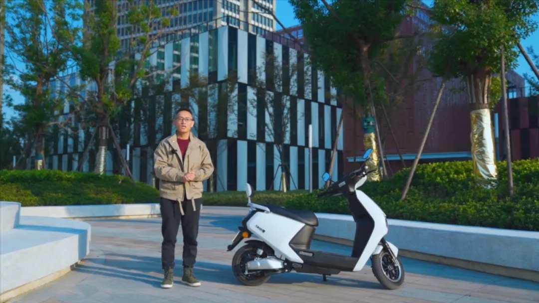 五星钻豹北极光能跑多远,五星钻豹踏板电动车