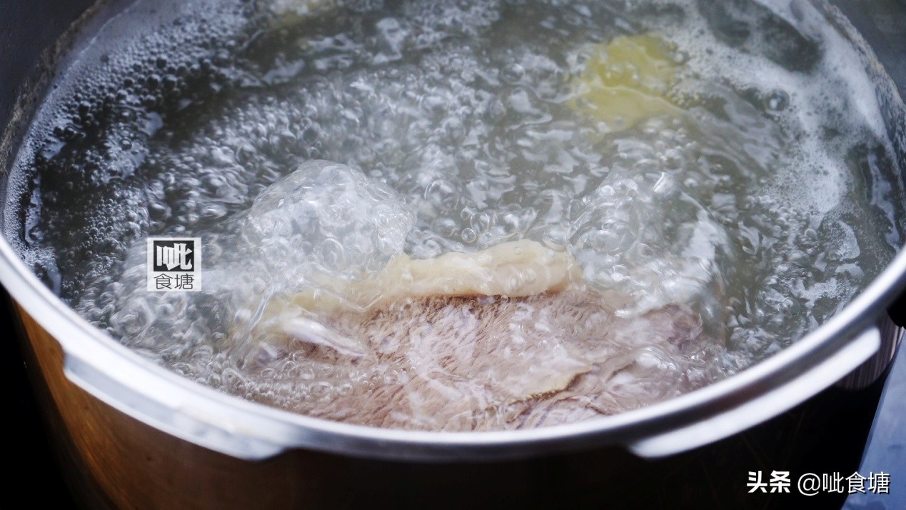 一碗正宗的冷面,一碗香喷喷的冷面怎么做