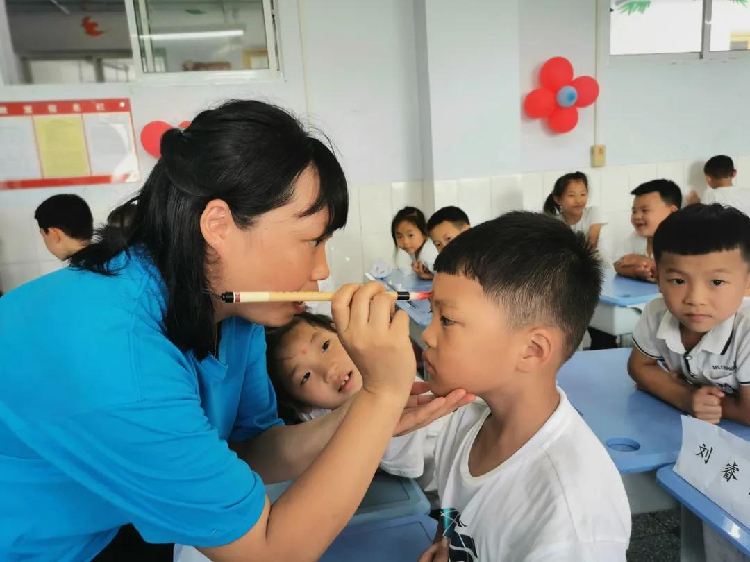 武隆区第二实验小学开学典礼,武隆第二实验小学2016级