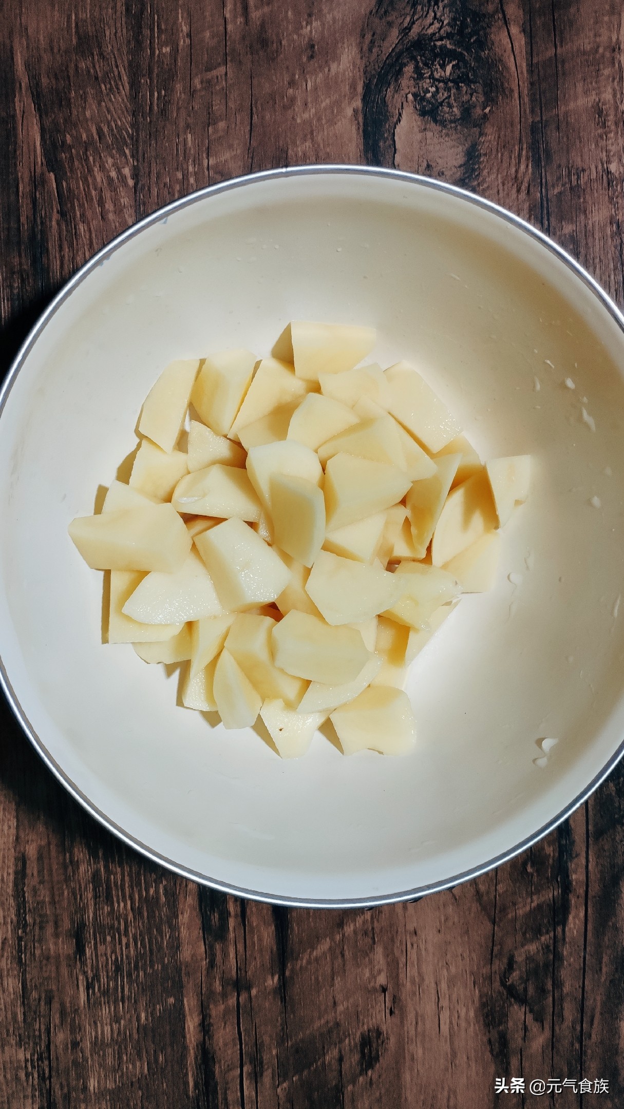鸡肉一炒缩水,鸡肉太老怎么做咖喱鸡