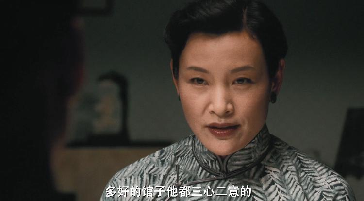 两个美女在公司打架薅头发,泰剧女人打架抓脸薅头发