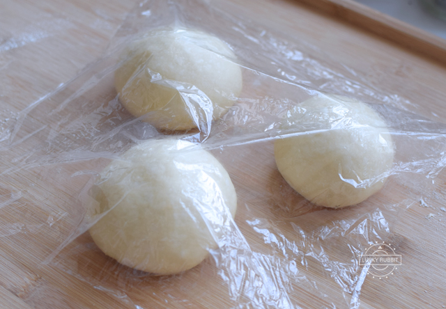 吐司烤完不好切,吐司很柔软拉丝但不够筋道