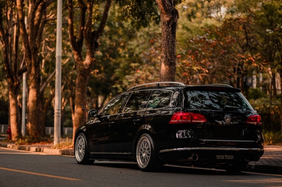 迈腾旅行外观改装,迈腾旅行车内饰改装