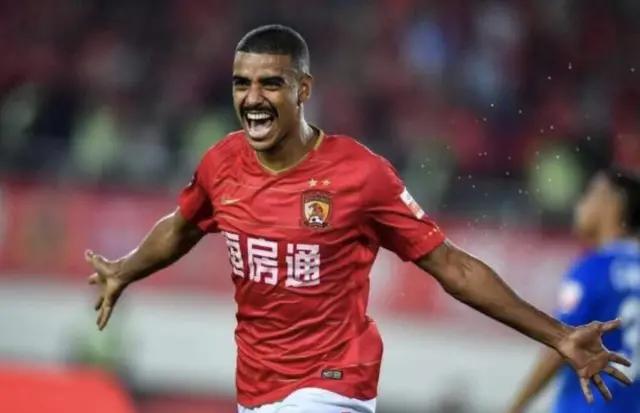 国足高超技术,12强赛期间阿兰对国足的投入