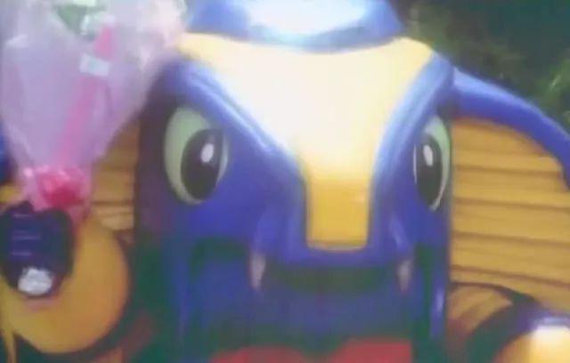 铁甲小宝可爱的样子,铁甲小宝三个铁憨憨表情包