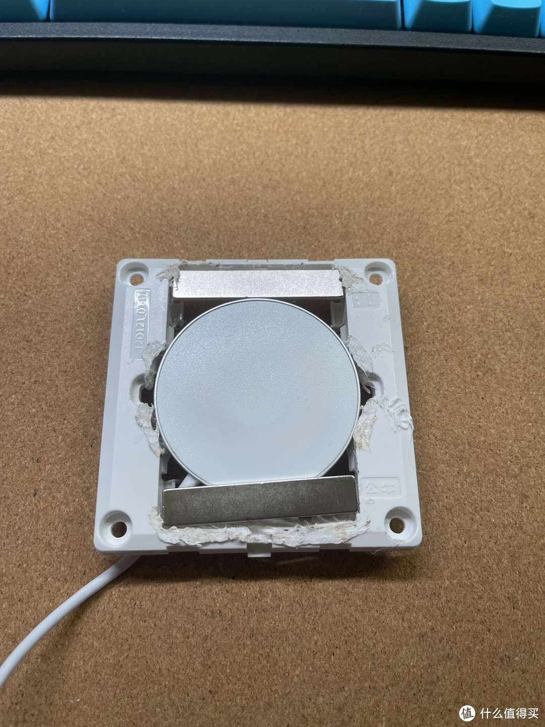 86底盒MagSafe磁吸固定手机无线充电改造方案