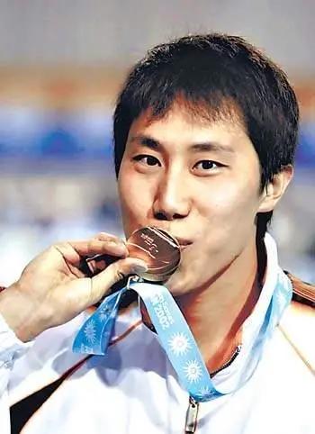 展览获奖证书牌匾,奖杯奖状展览