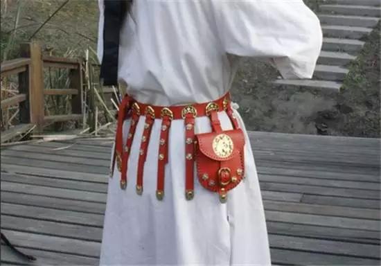 古代男人的配饰都有什么,中国古代男士饰品常用纹饰