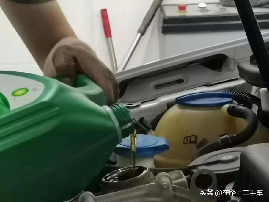 五六万块钱能买个高尔夫,五六万能买哪年的高尔夫