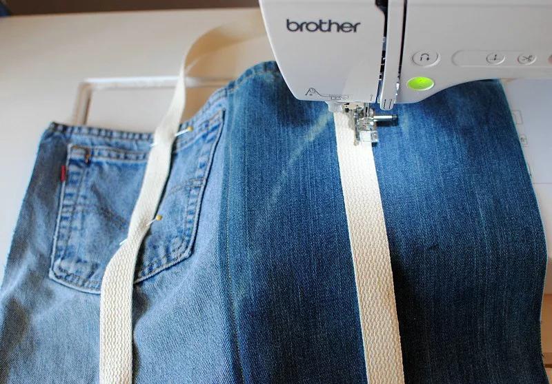 旧的牛仔裤能做什么收纳,旧牛仔裤不要扔改一个包包