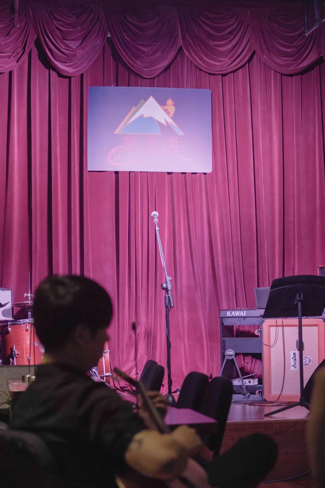 夜色下的乌鲁木齐，有你不知道的浪漫爵士演绎bar