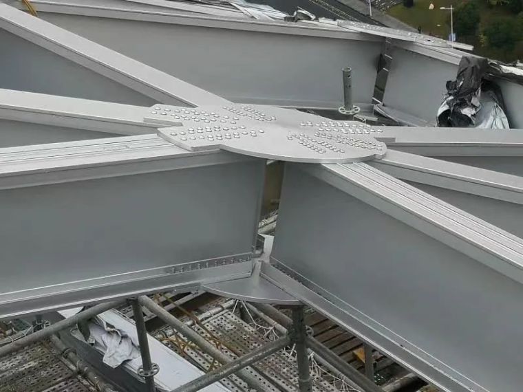 采光雨棚设计 (天幕雨棚如何设计节点很重要)