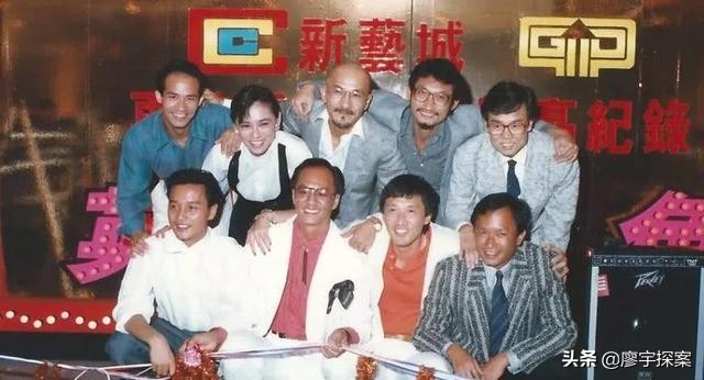 想不到他俩曾是夫妻,一位日籍香港女打星,一位靠演“浩南”翻身