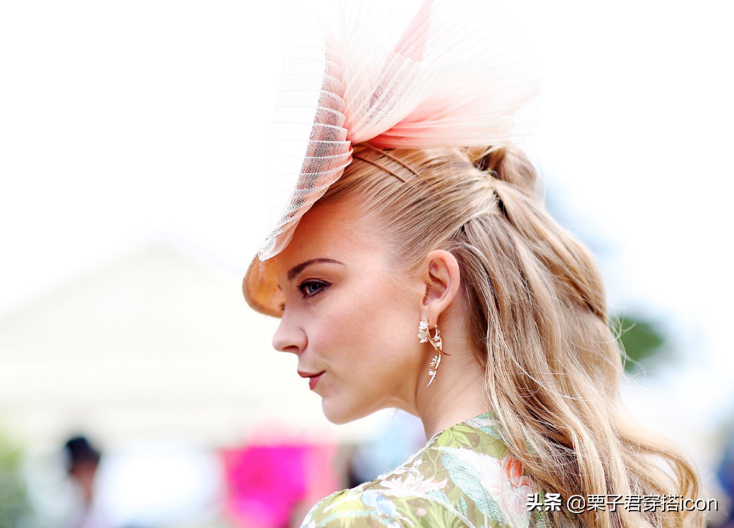 英国皇家赛马会现场,英国皇家赛马会观众再现貌美如花