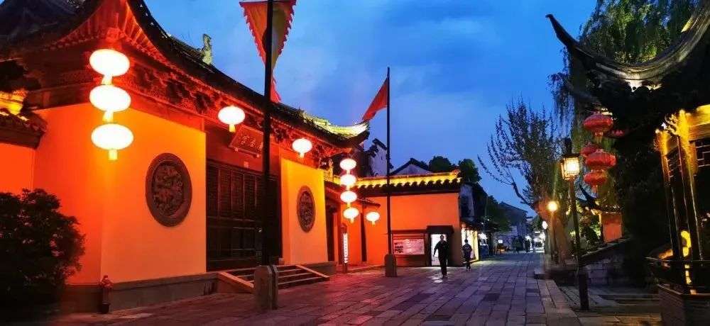 来看看乌镇的夜晚,南浔古镇白天和夜晚不一样的美
