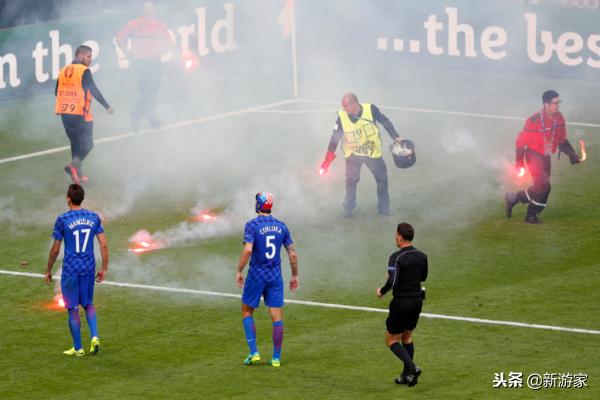 还有很长的路要走是贬义词,还有很长的路要走不能停下脚步