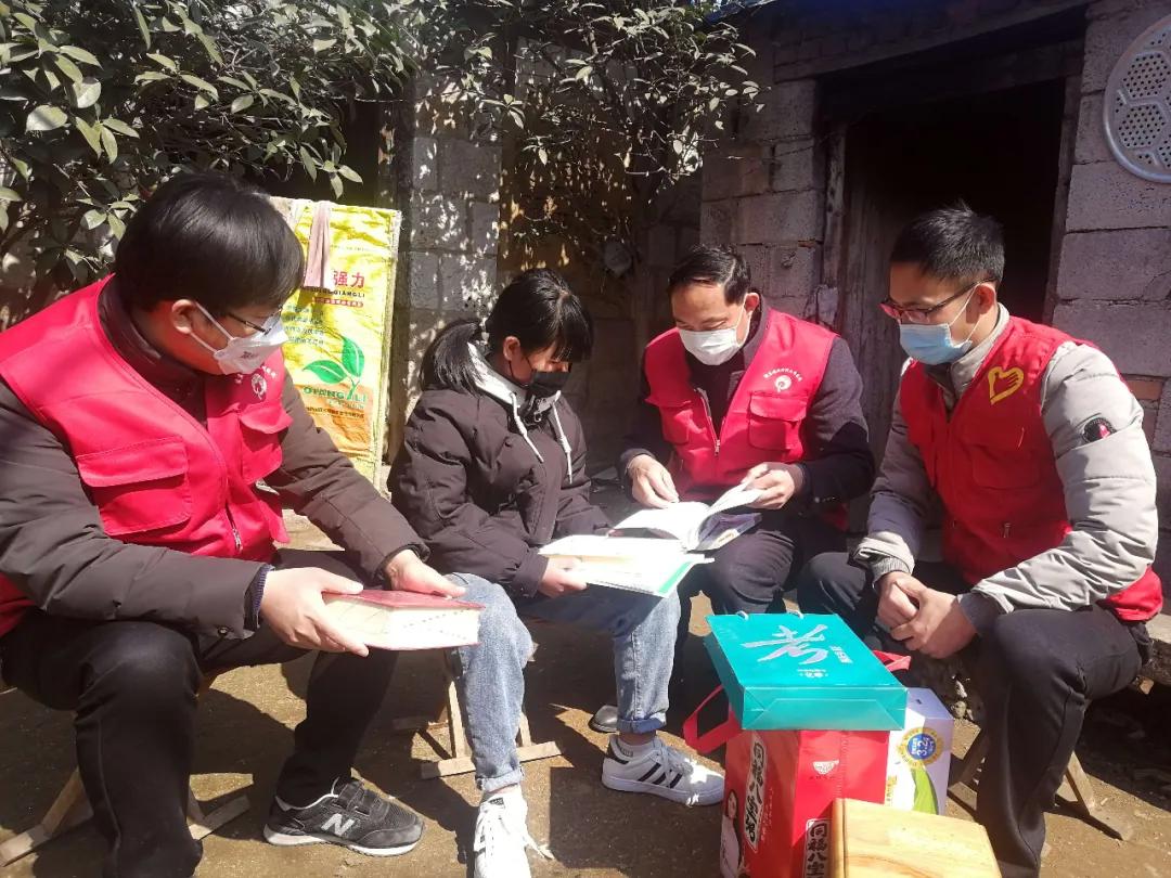 e起助力同心战役手抄报,e网同心优秀作品展播