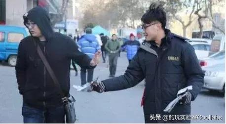 *拍偷**、性暗示、*养包**…健身房的1.5万亿生意究竟是什么？