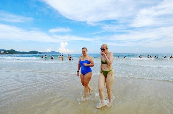 带孩子去三亚泡酒店首选之地,三亚阿罗哈酒店附近美食