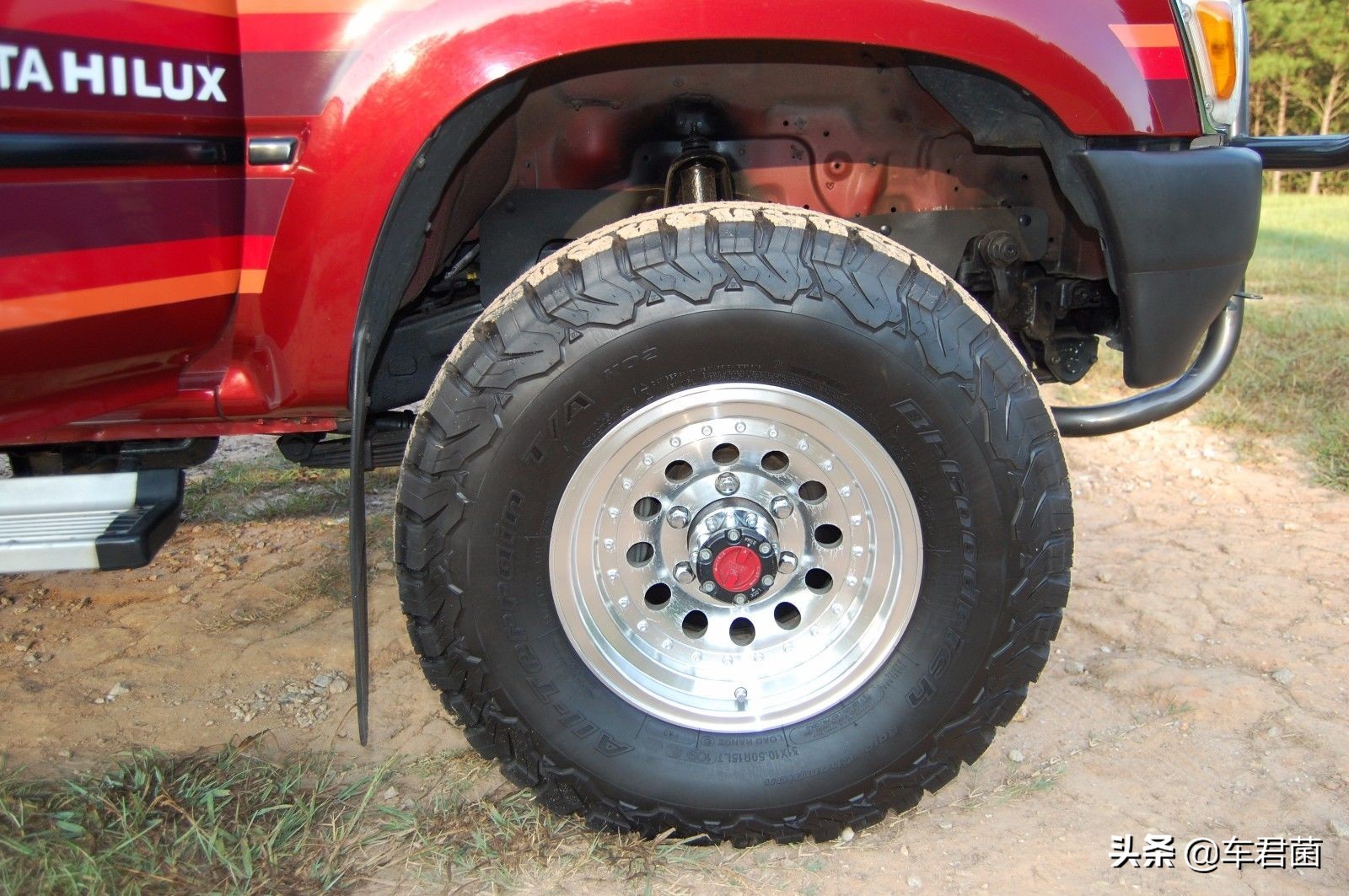 丰田hilux皮卡车,丰田老款皮卡hilux