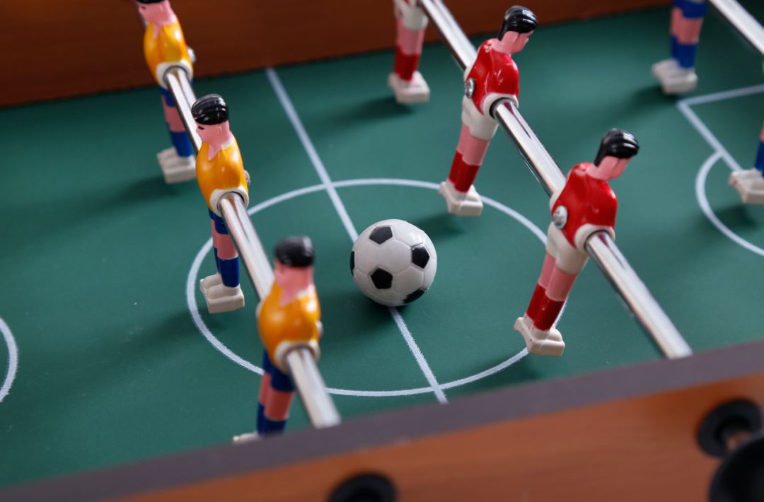 足球亏钱为什么要投资足球呢,足球投资与市场分析