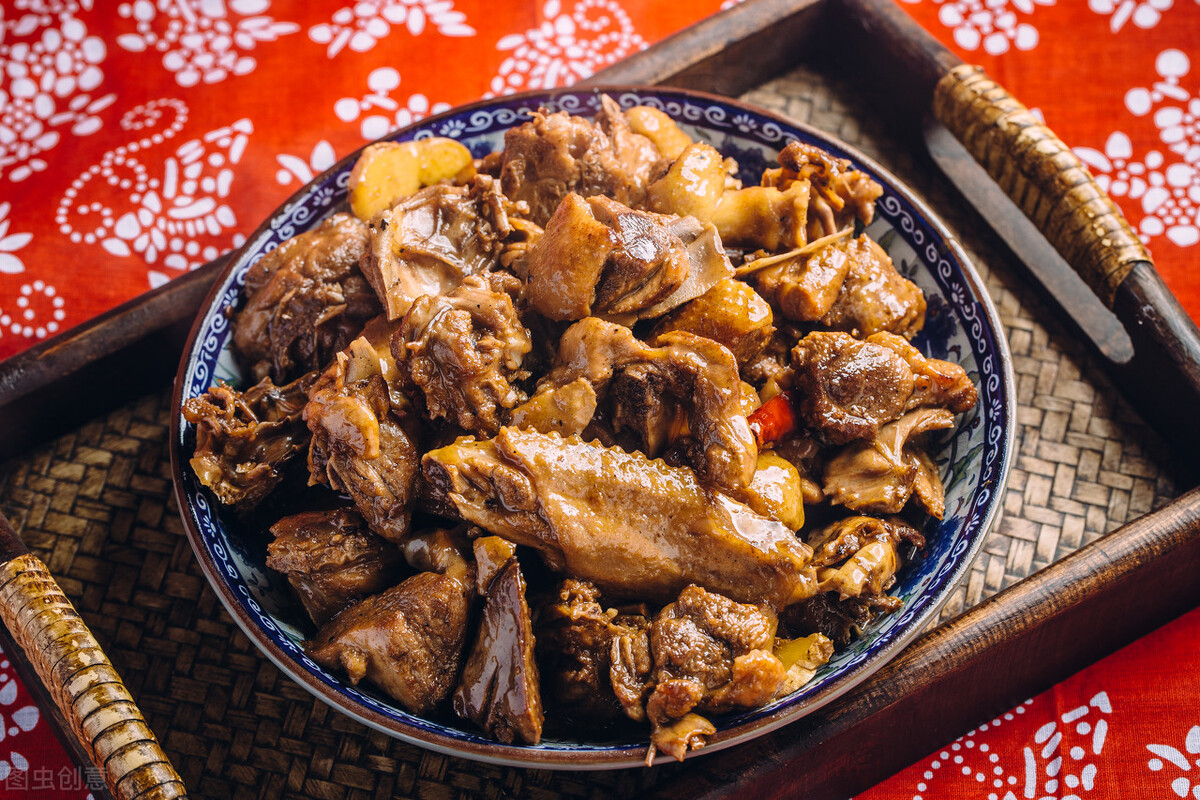 炒鸭子怎样去除鸭身上的腥味,熟鸭子如何去鸭腥味