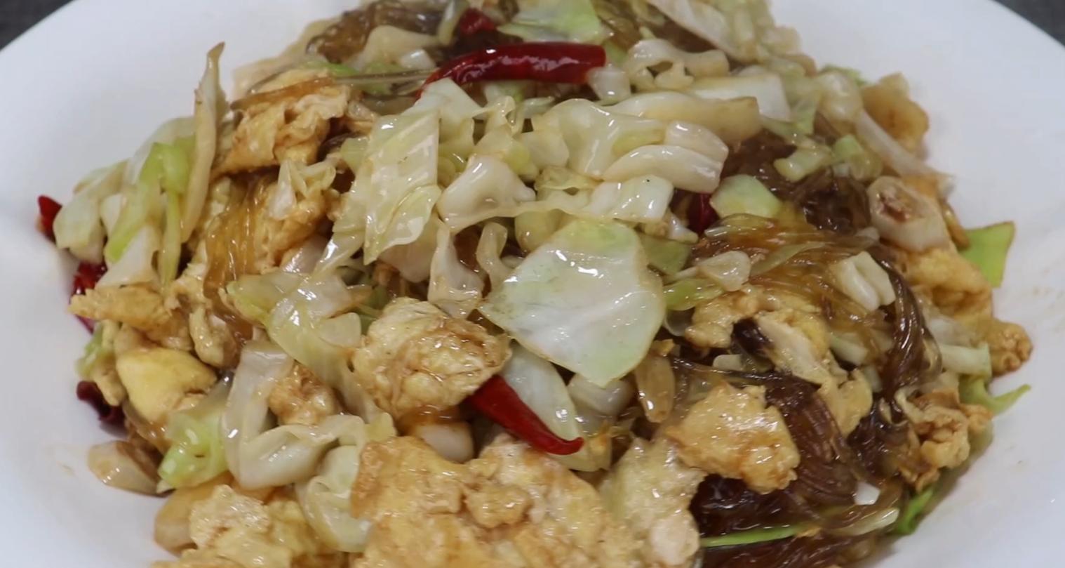 包菜与什么炒最好吃营养高,包菜这样吃最爽口我们全家都爱吃