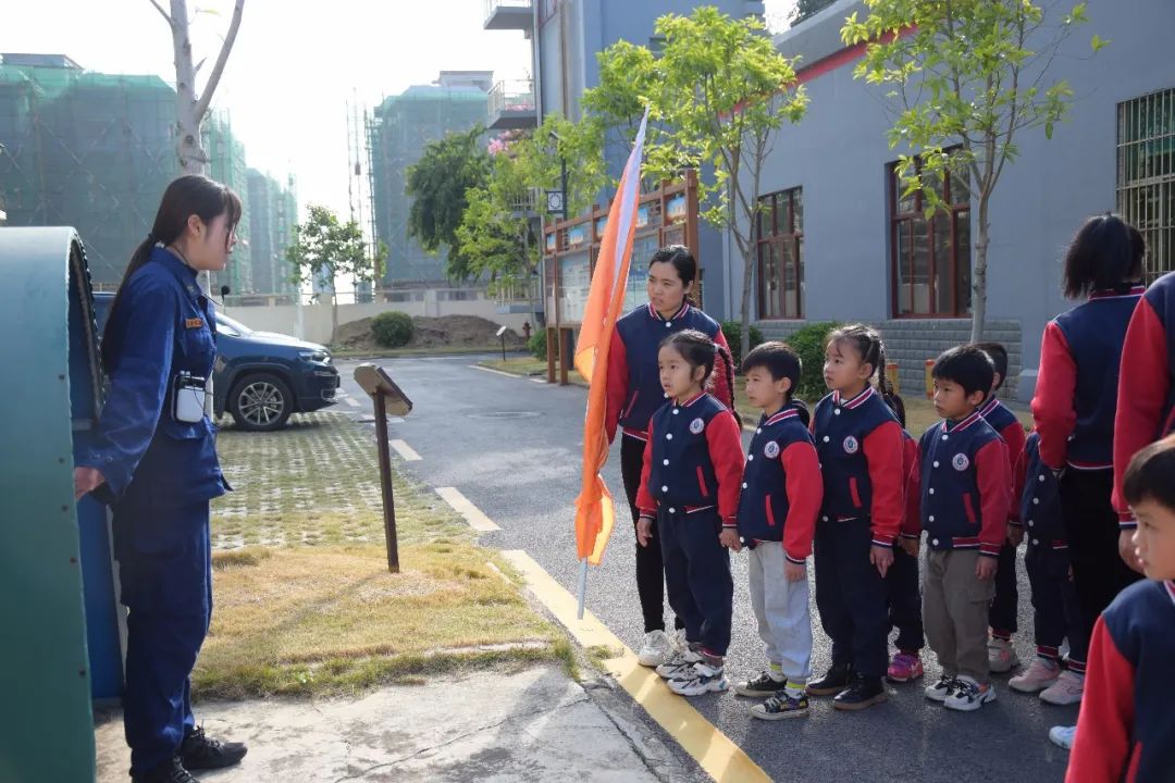 *防队消**里的生活~他们来揭秘啦~