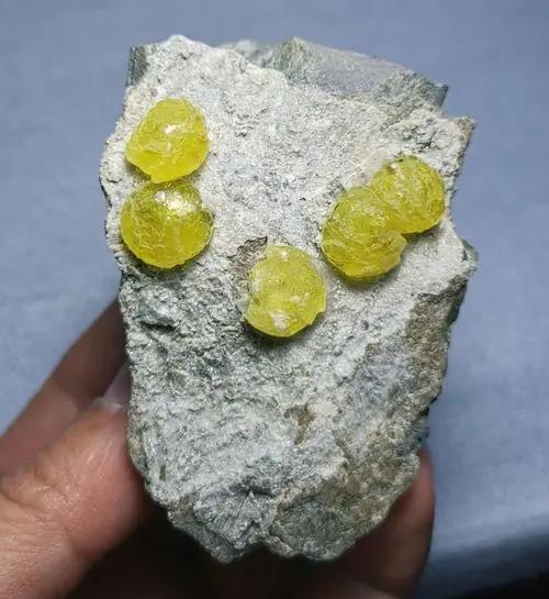 各地玉石的鉴别与特征,玉石的种类及特征及鉴别方法