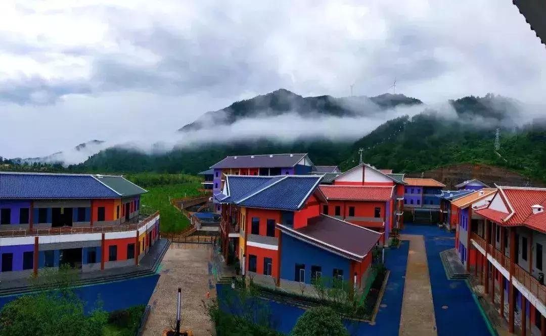 黔南4a级景区学校,都匀公办学校建在哪里