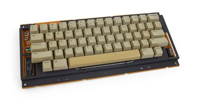 雷蛇猎魂光蛛精英版键盘怎么样,雷蛇千元内键盘推荐