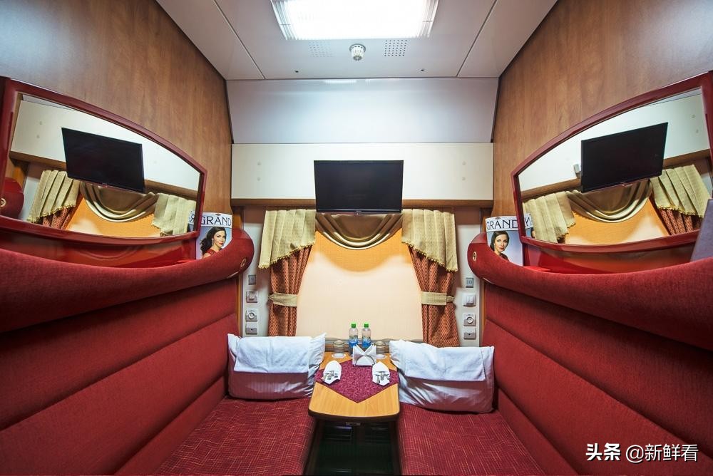俄罗斯圣彼得堡火车卧铺,莫斯科到圣彼得堡的卧铺车厢怎样