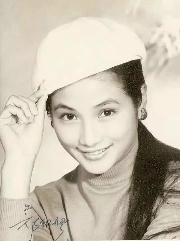 中国女打星简史：从郑佩佩到徐冬梅