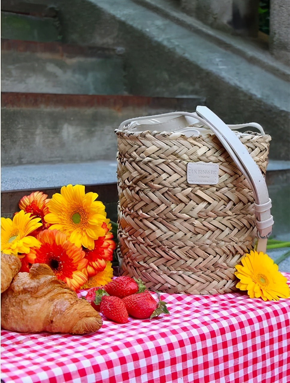 凯特王妃新上手的“千元级”手袋,什么来头?