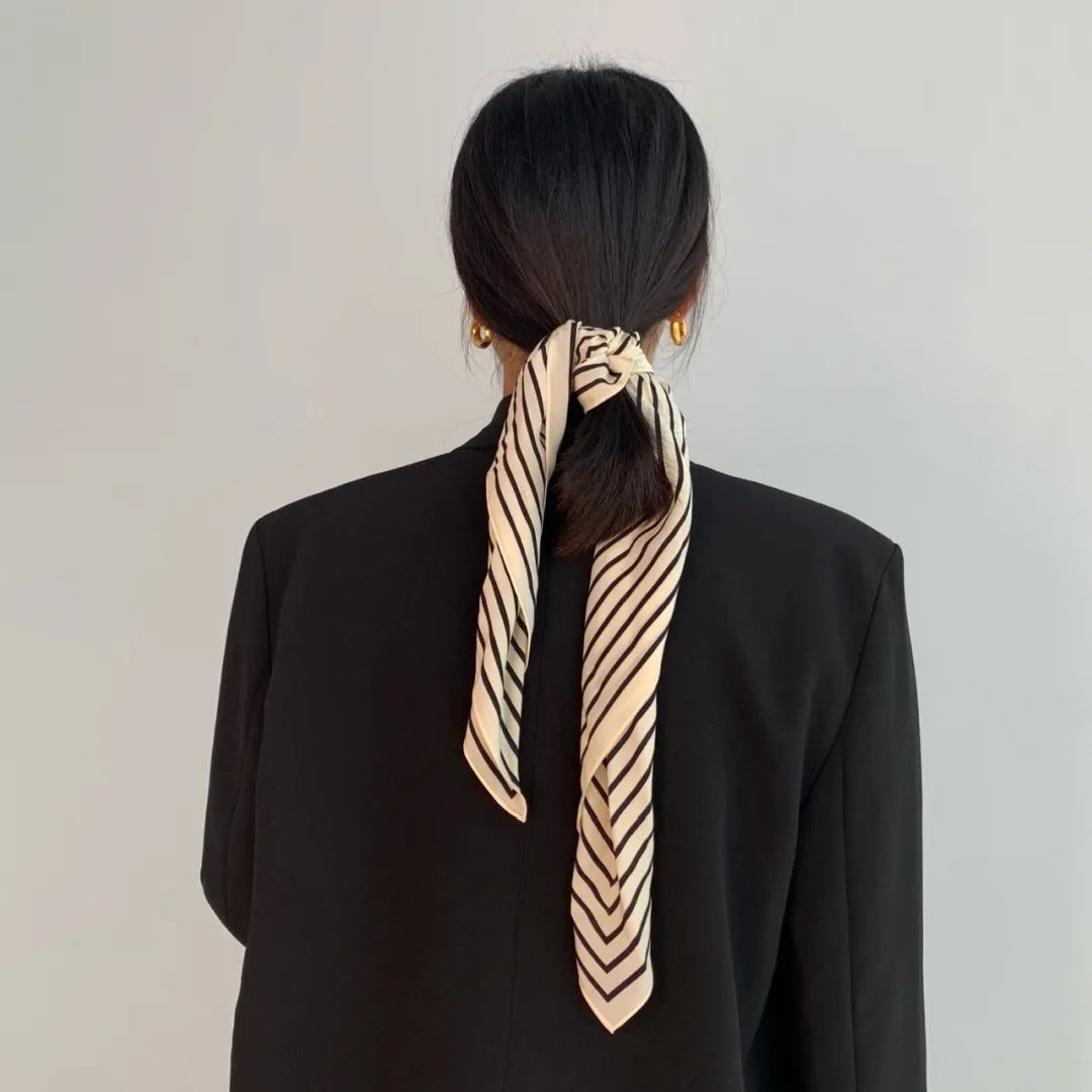 编发这样扎超美腻而且很显年轻哦,随意扎出时尚又好看的编发