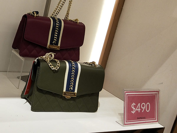 香港paprika男士包,种草papi酱零食