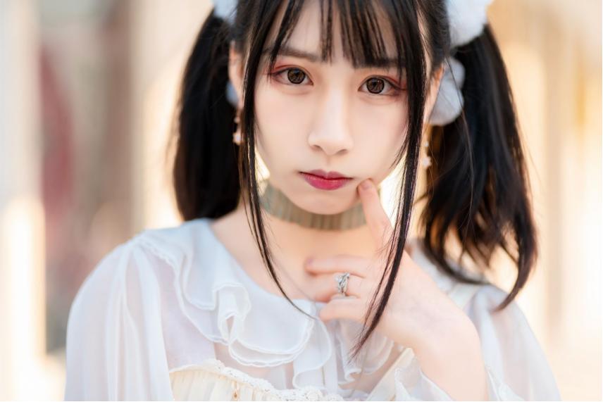 腾龙35-150mmf22.8,佳能351.4和501.2哪个好