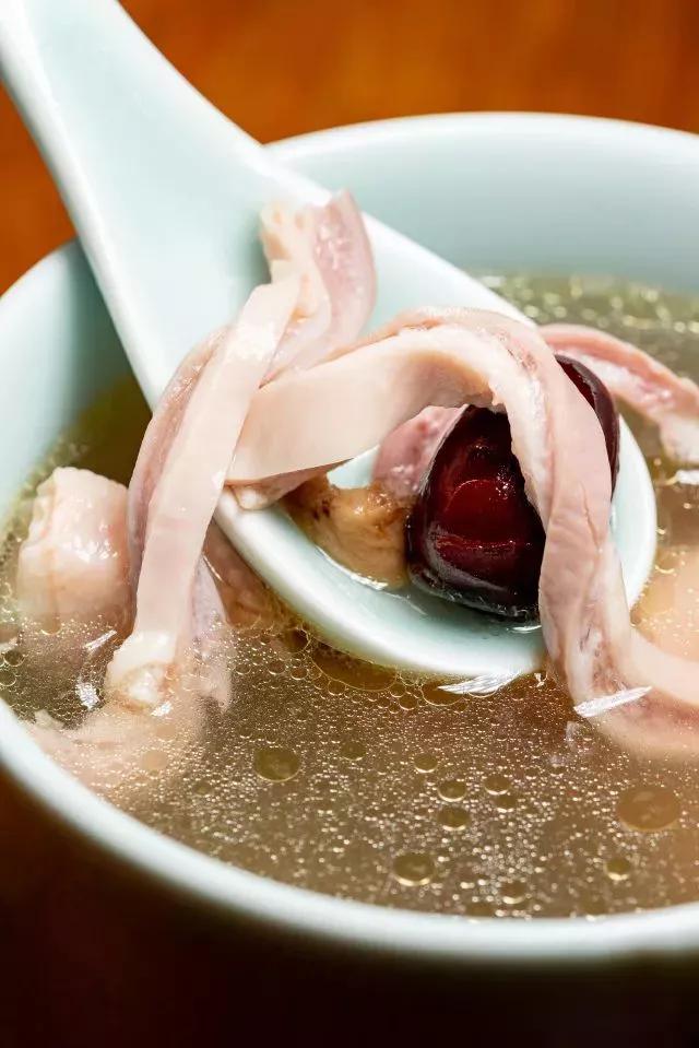 老火靓汤到底有没有营养,广东春季老火靓汤