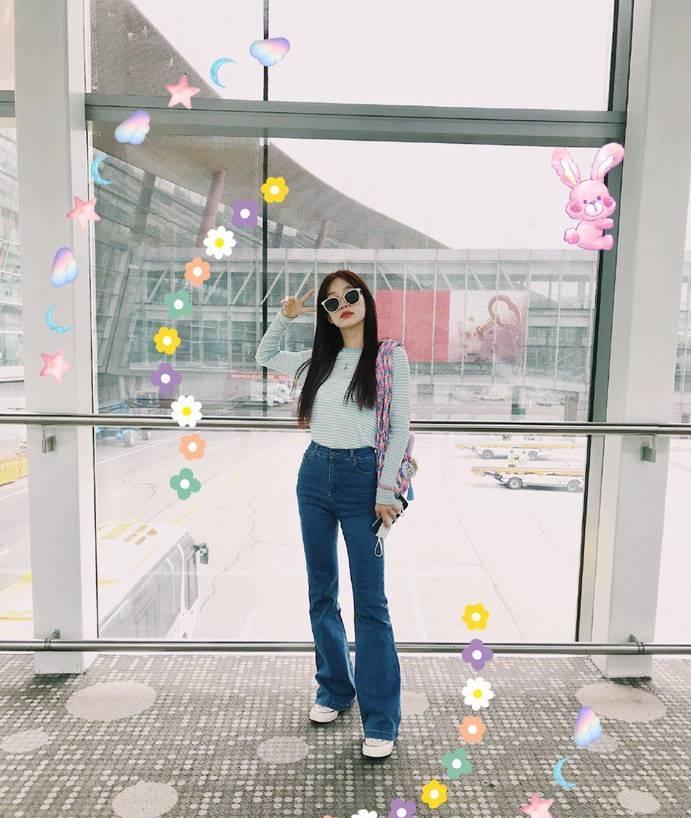 微胖女生穿显腿长又瘦的裤子,微胖小个子穿的微喇牛仔裤