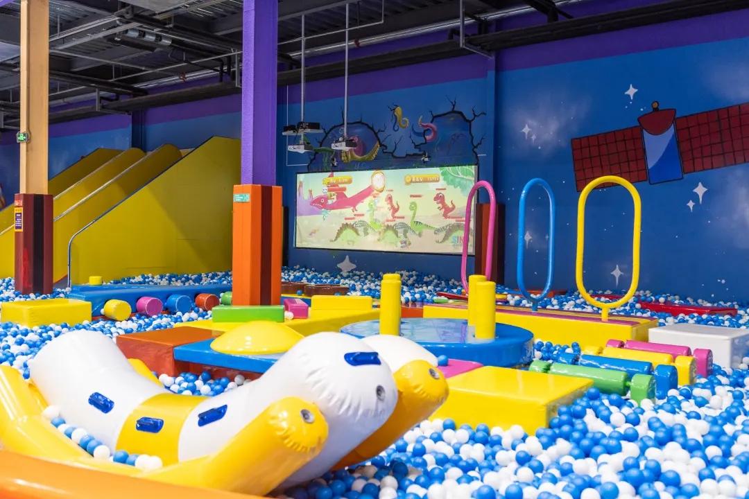 天津蹦床主题公园,天津最大淘气堡室内游乐场